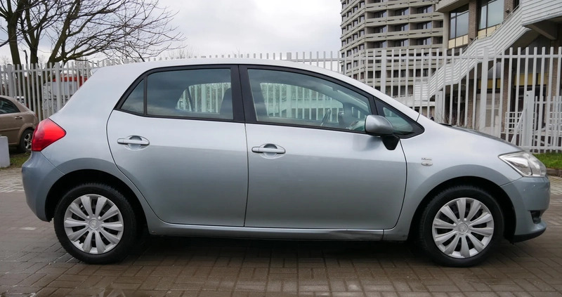 Toyota Auris cena 14800 przebieg: 210450, rok produkcji 2008 z Łazy małe 137
